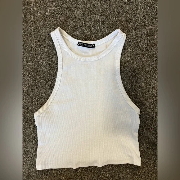 Bundle of Two Zara Tanks - Picture 5 of 10